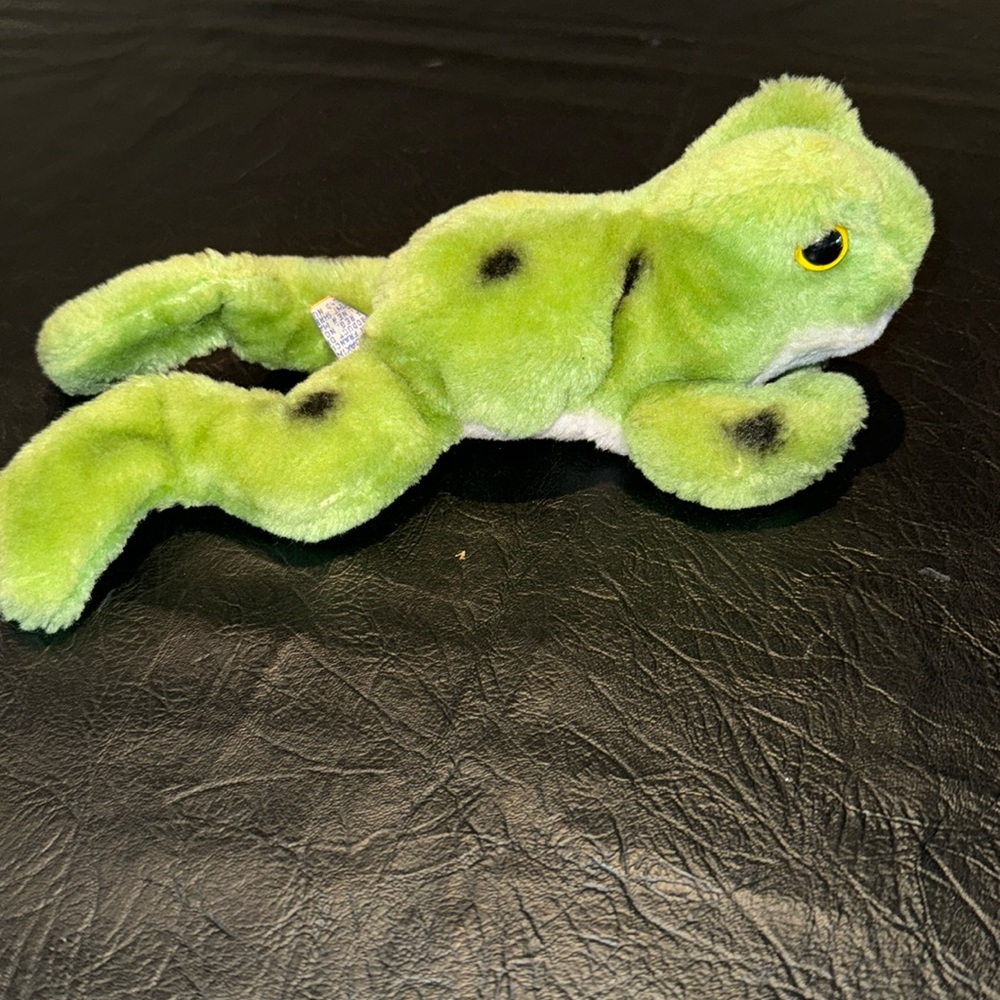 Frog, Plush/Stuffed Animal, Excellent Vintage Condition, Green, Black & White